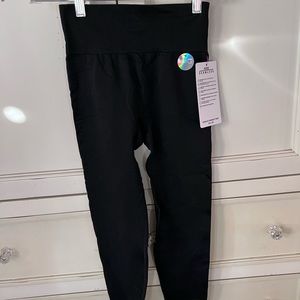 NWT PINK Victoria’s Secret seamless leggings